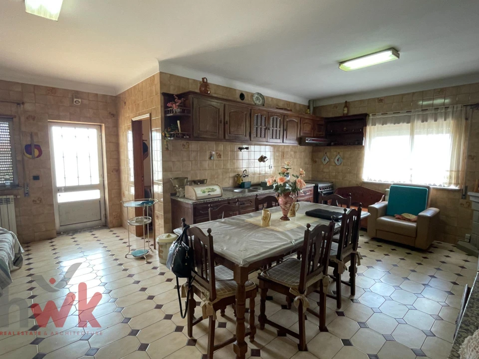 Moradia T4 para Venda em Nogueira do Cravo Foto 11