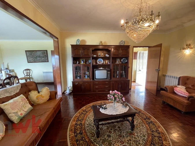 Moradia T4 para Venda em Nogueira do Cravo Foto 7