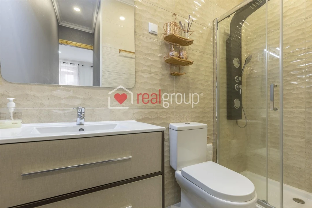 Apartamento T1 para Venda em São Vicente Foto 24