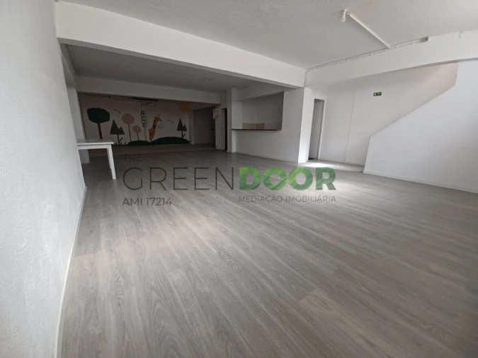 Loja para Venda em Amora Foto 23