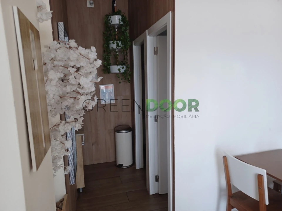 Loja para Cedência de Quotas em Amora Foto 7