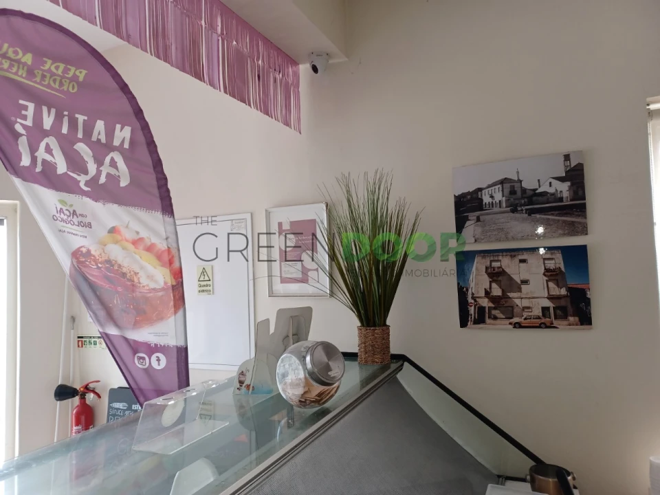 Loja para Cedência de Quotas em Amora Foto 8