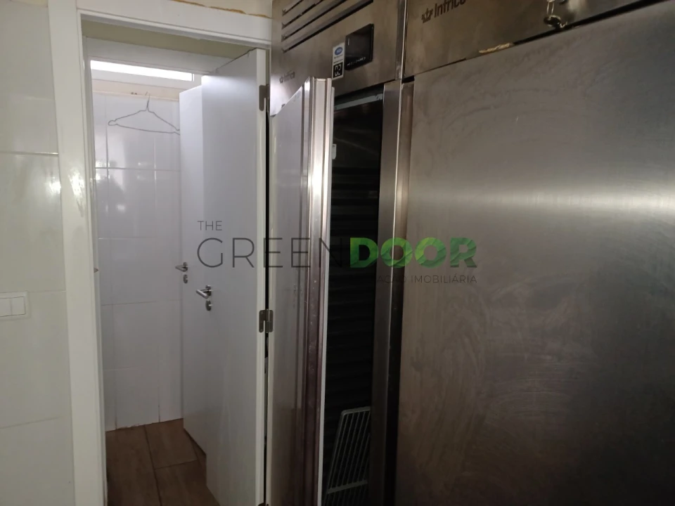 Loja para Venda em Amora Foto 14