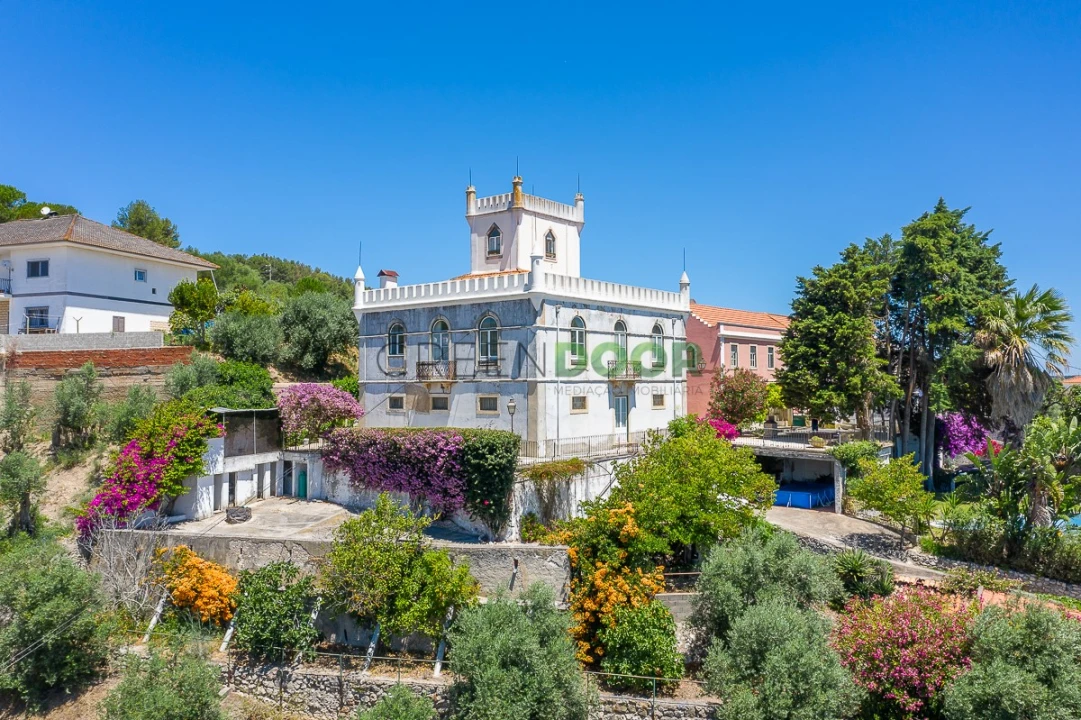 Moradia T7 para Venda em Alenquer (Santo Estêvão e Triana) Foto 2