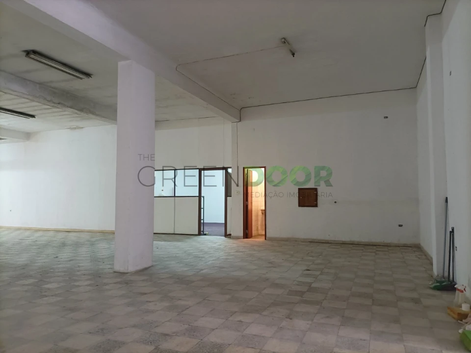 Armazém para Venda em Baixa da Banheira e Vale da Amoreira Foto 5