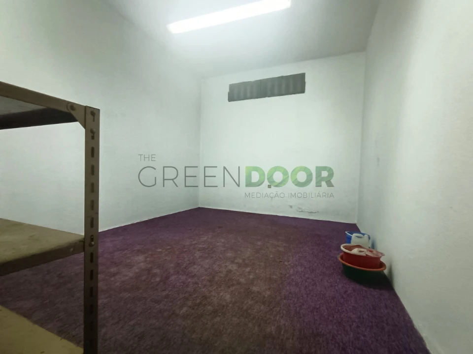 Armazém para Venda em Baixa da Banheira e Vale da Amoreira Foto 7