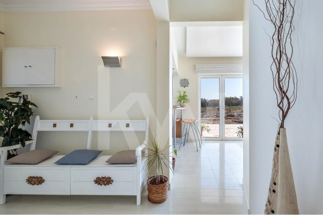 Moradia T2 para Venda em Encarnação Foto 9