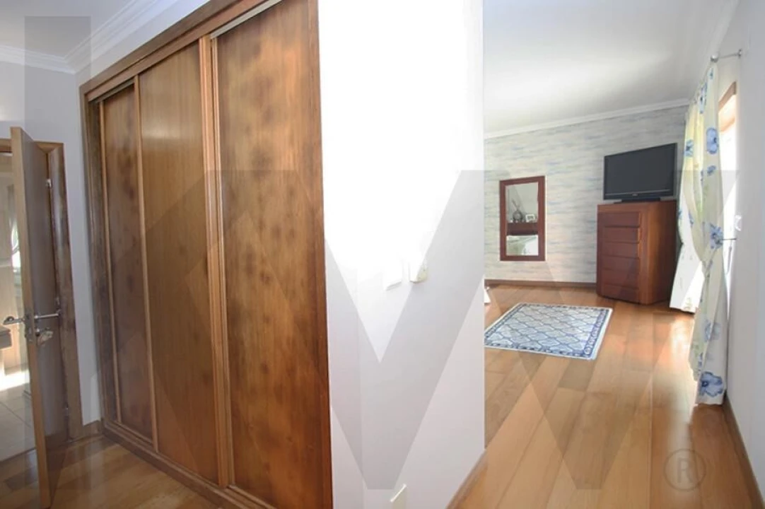 Moradia T4 para Venda em Foz do Arelho Foto 31