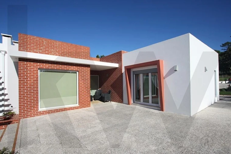 Moradia T4 para Venda em Foz do Arelho Foto 6