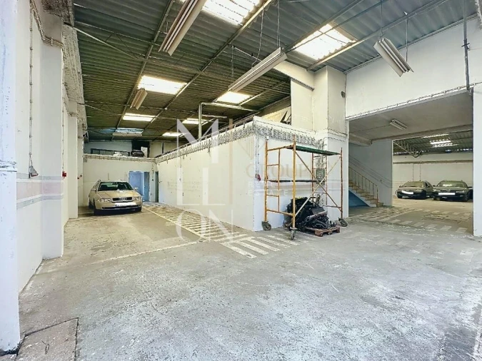 Armazém para Venda em Santa Iria de Azoia, São João da Talha e Bobadela Foto 12