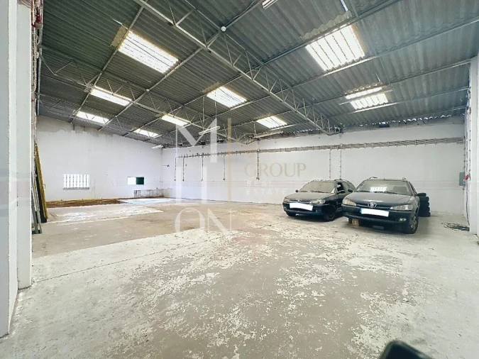 Armazém para Venda em Santa Iria de Azoia, São João da Talha e Bobadela Foto 10