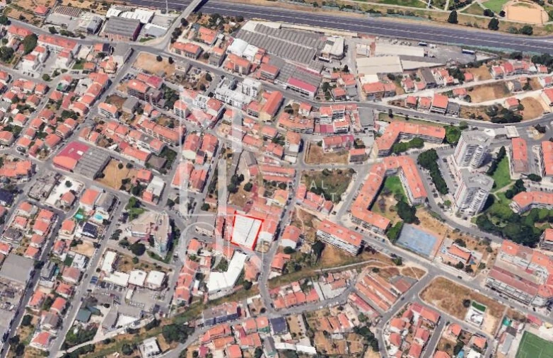 Armazém para Venda em Santa Iria de Azoia, São João da Talha e Bobadela Foto 24