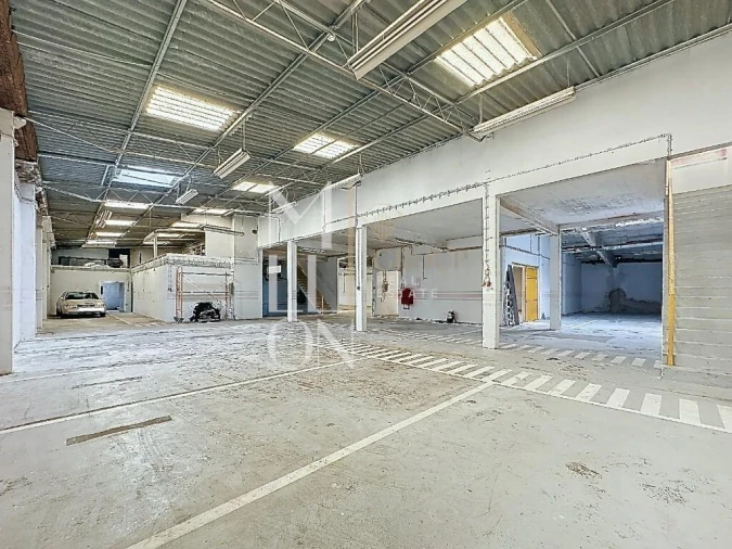 Armazém para Venda em Santa Iria de Azoia, São João da Talha e Bobadela Foto 11