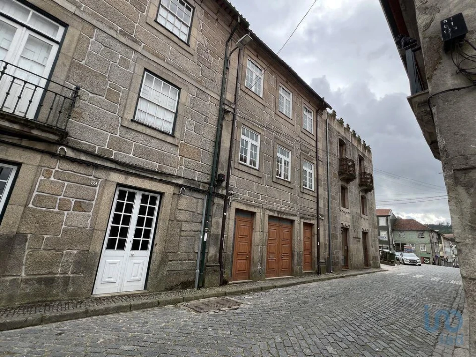 Prédio para Venda em Vouzela e Paços de Vilharigues Foto 2