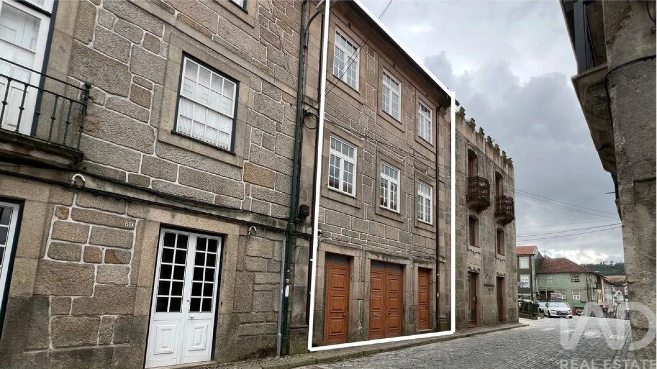 Prédio para Venda em Vouzela e Paços de Vilharigues Foto 19
