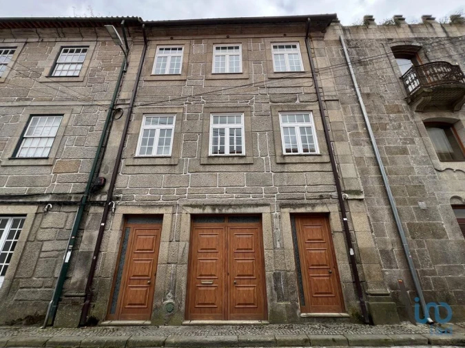 Prédio para Venda em Vouzela e Paços de Vilharigues