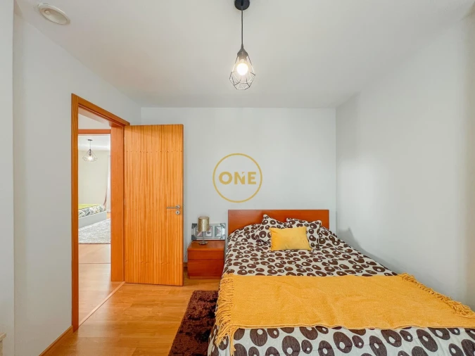 Moradia T3 para Venda em Capelas Foto 14