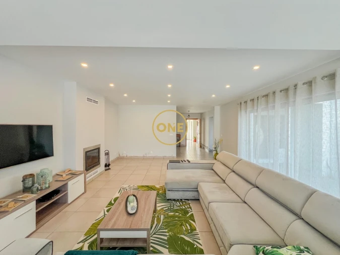 Moradia T3 para Venda em Capelas Foto 5