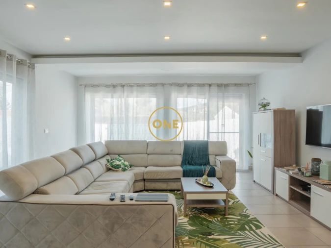 Moradia T3 para Venda em Capelas