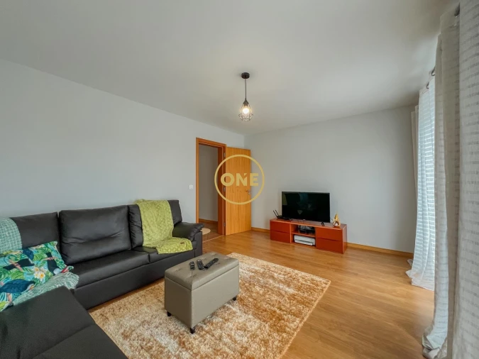 Moradia T3 para Venda em Capelas Foto 18