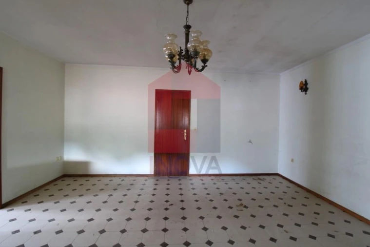 Moradia T2 para Venda em Moimenta Foto 5