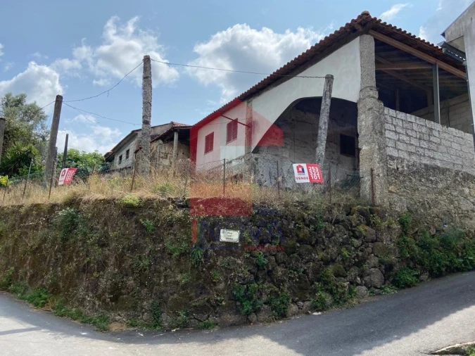 Moradia T2 para Venda em Moimenta Foto 1