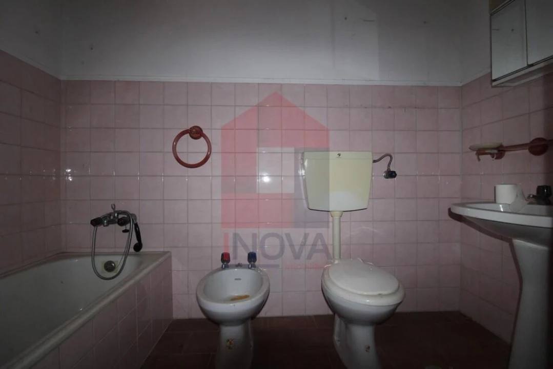 Moradia T2 para Venda em Moimenta Foto 10