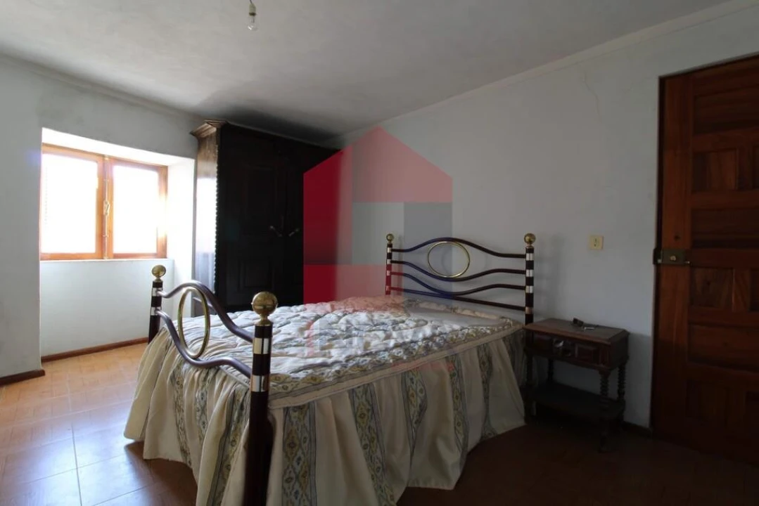 Moradia T2 para Venda em Moimenta Foto 11