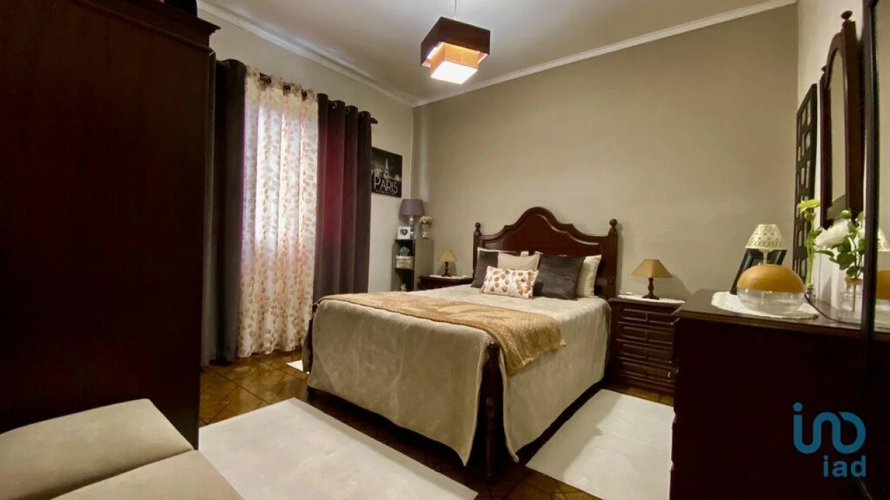 Moradia T8 para Venda em Santo Antonio da Serra Foto 9