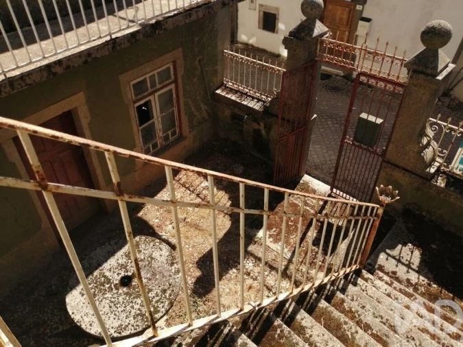 Moradia T6 para Venda em Azinhoso Foto 19