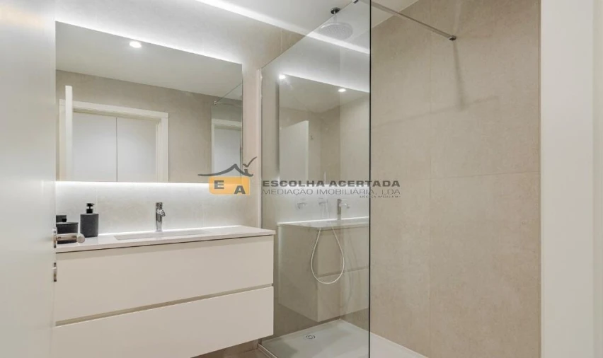 Apartamento T2 para Venda em Santa Marinha e São Pedro da Afurada Foto 6