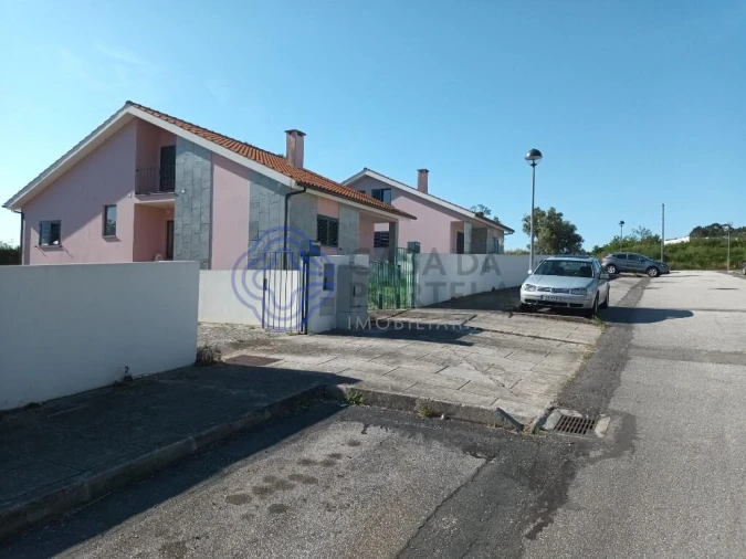 Moradia T4 para Venda em Campos e Vila Meã Foto 22