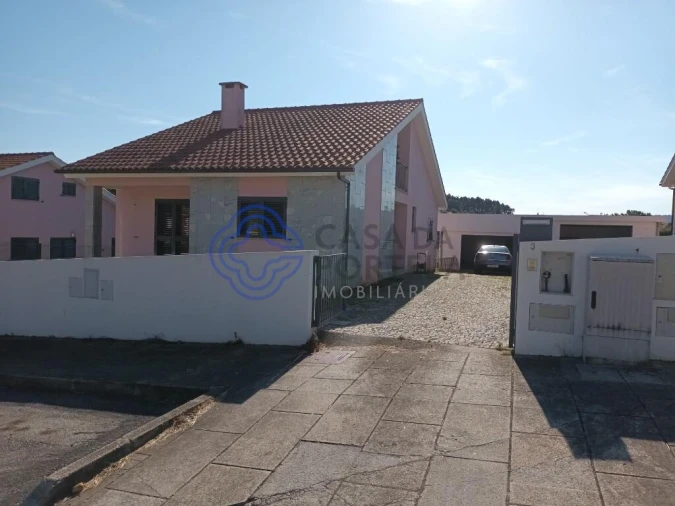 Moradia T4 para Venda em Campos e Vila Meã Foto 20