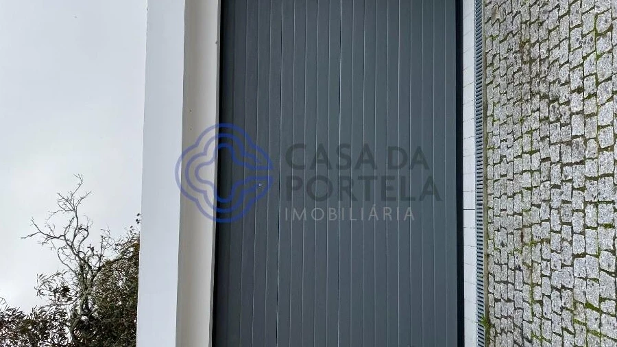 Moradia T4 para Venda em Campos e Vila Meã