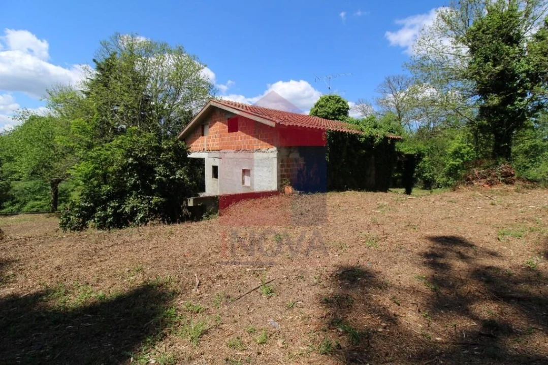 Moradia T2 para Venda em Sabariz Foto 2