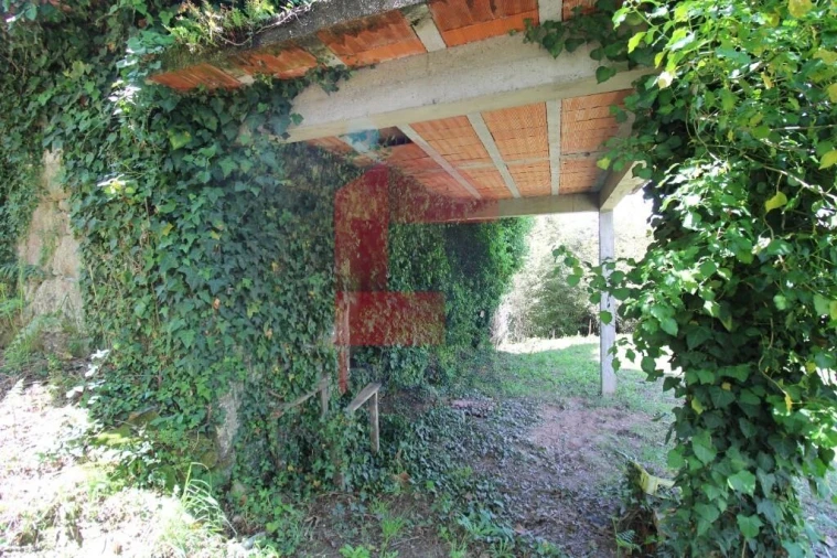 Moradia T2 para Venda em Sabariz Foto 28