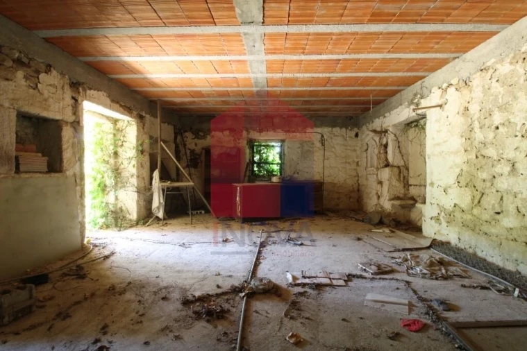 Moradia T2 para Venda em Sabariz Foto 16