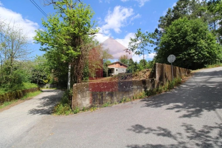 Moradia T2 para Venda em Sabariz Foto 40