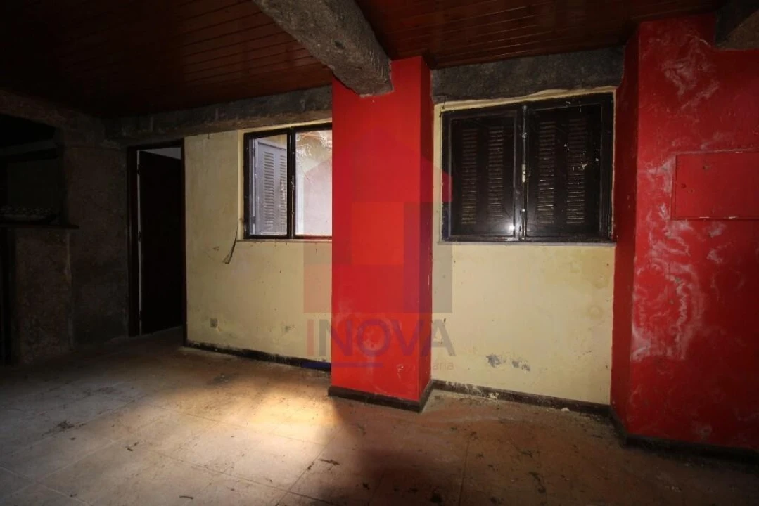 Moradia T2 para Venda em Sabariz Foto 13