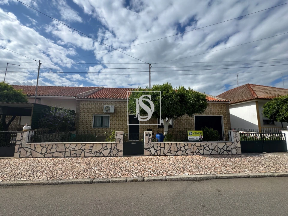 Moradia T4 para Venda em Avis Foto 1