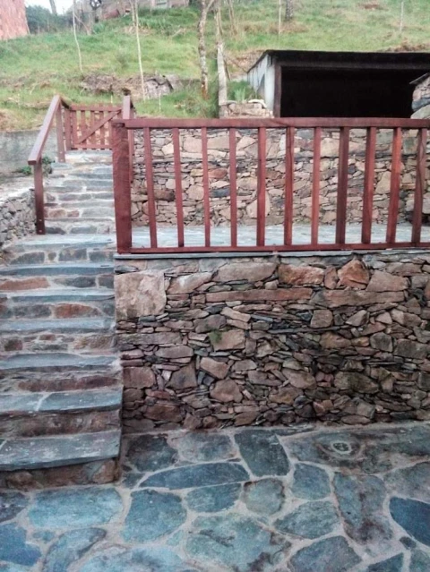 Moradia T5 para Venda em Rabal