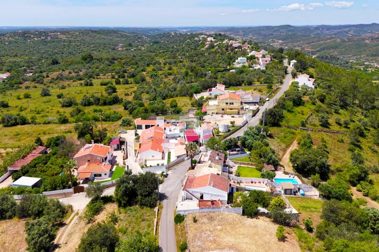 Quinta T3 para Venda em São Bartolomeu de Messines Foto 3