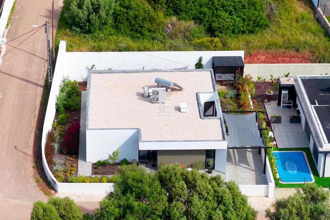 Moradia T3 para Venda em Mexilhoeira Grande Foto 8