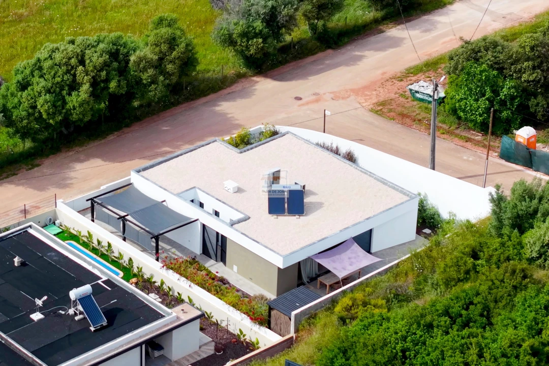 Moradia T3 para Venda em Mexilhoeira Grande Foto 44