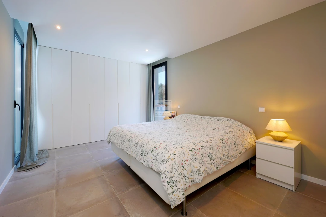 Moradia T3 para Venda em Mexilhoeira Grande Foto 11