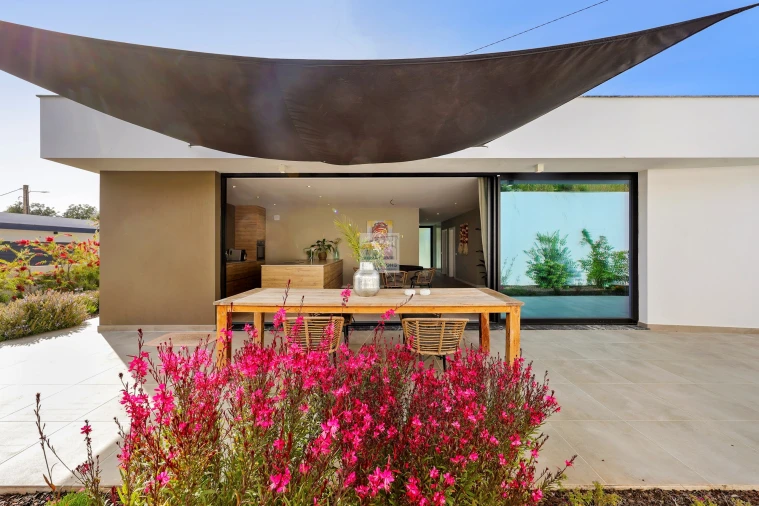 Moradia T3 para Venda em Mexilhoeira Grande Foto 40