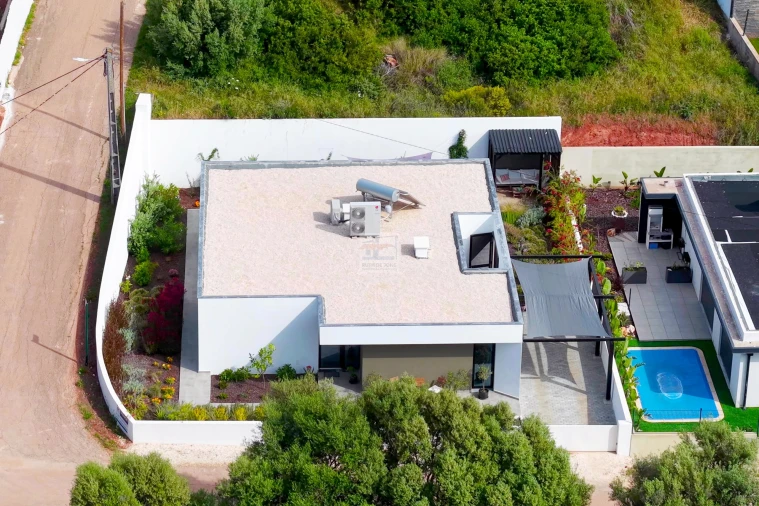 Moradia T3 para Venda em Mexilhoeira Grande Foto 8