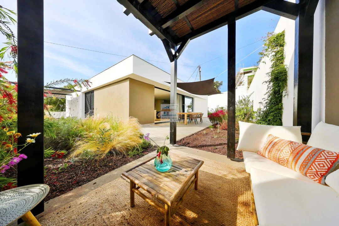 Moradia T3 para Venda em Mexilhoeira Grande Foto 37