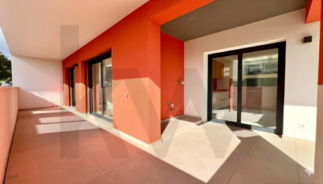 Apartamento T3 para Venda em Portimão Foto 2