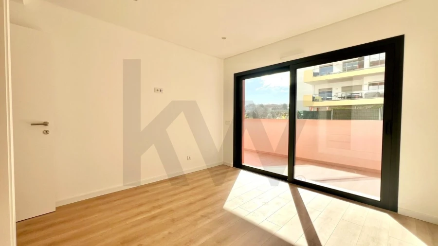 Apartamento T3 para Venda em Portimão Foto 5